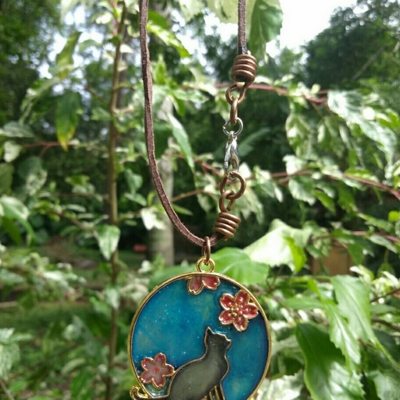 Handmade Cat Pendant by Imagine Different - Picture 3 of 3